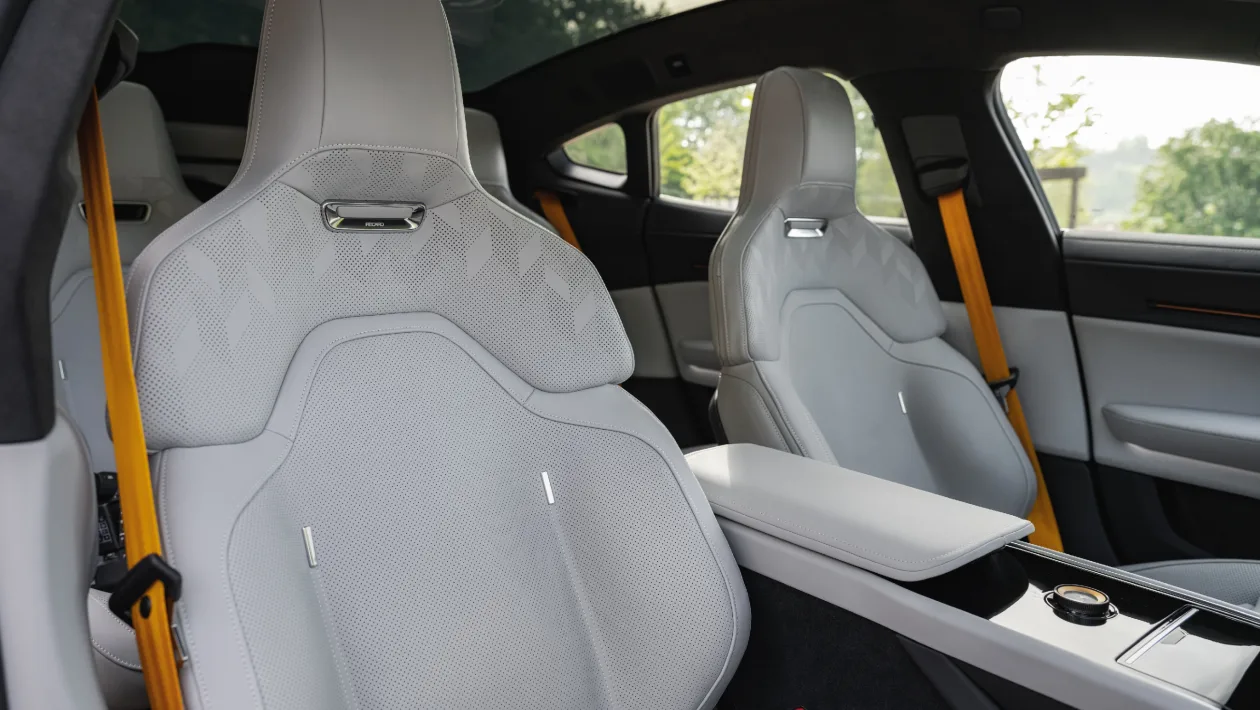 Polestar 5 seats