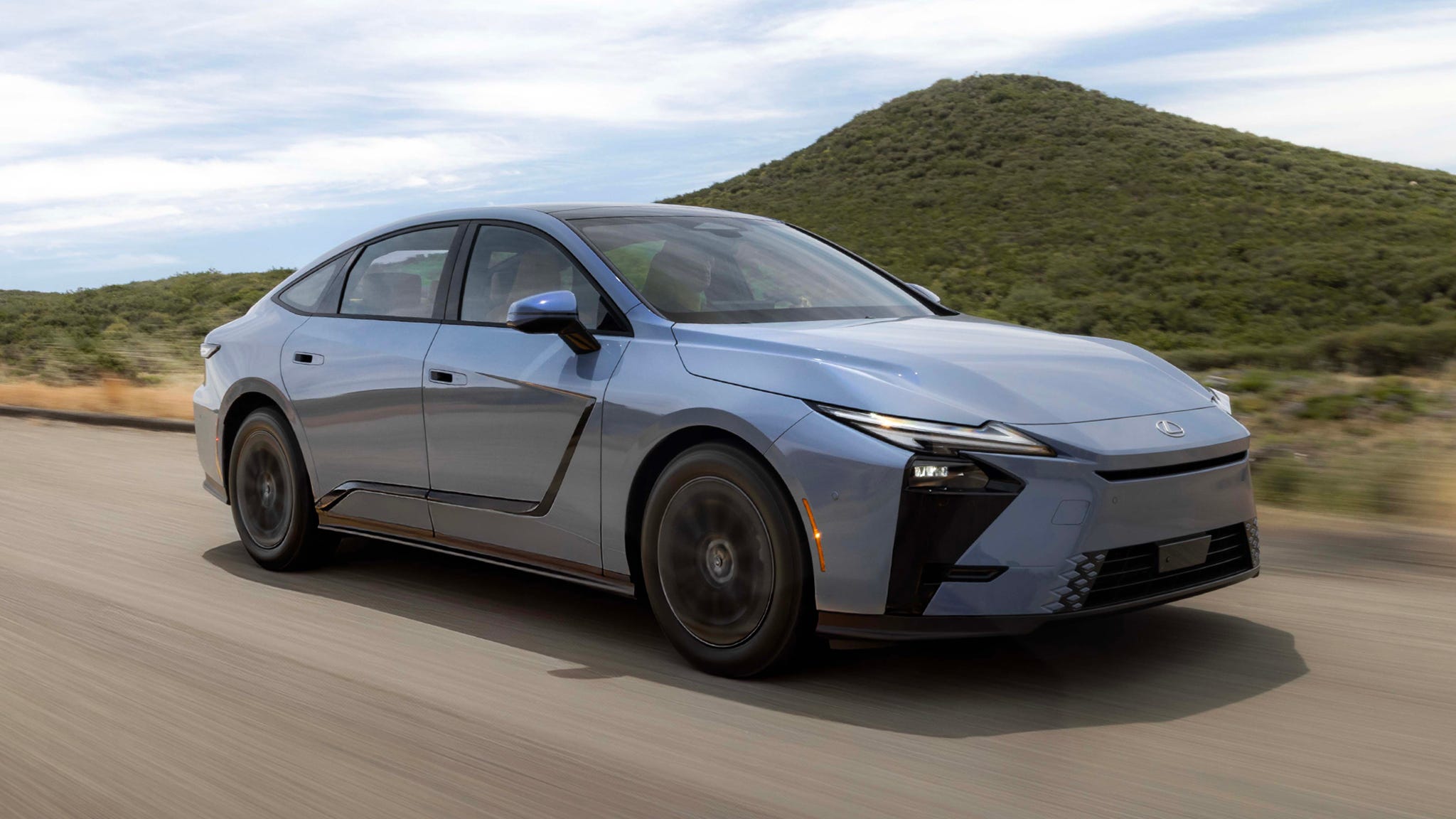 Driven: The 2026 Lexus ES350h Is Smarter, Quieter, and Can Go the Distance