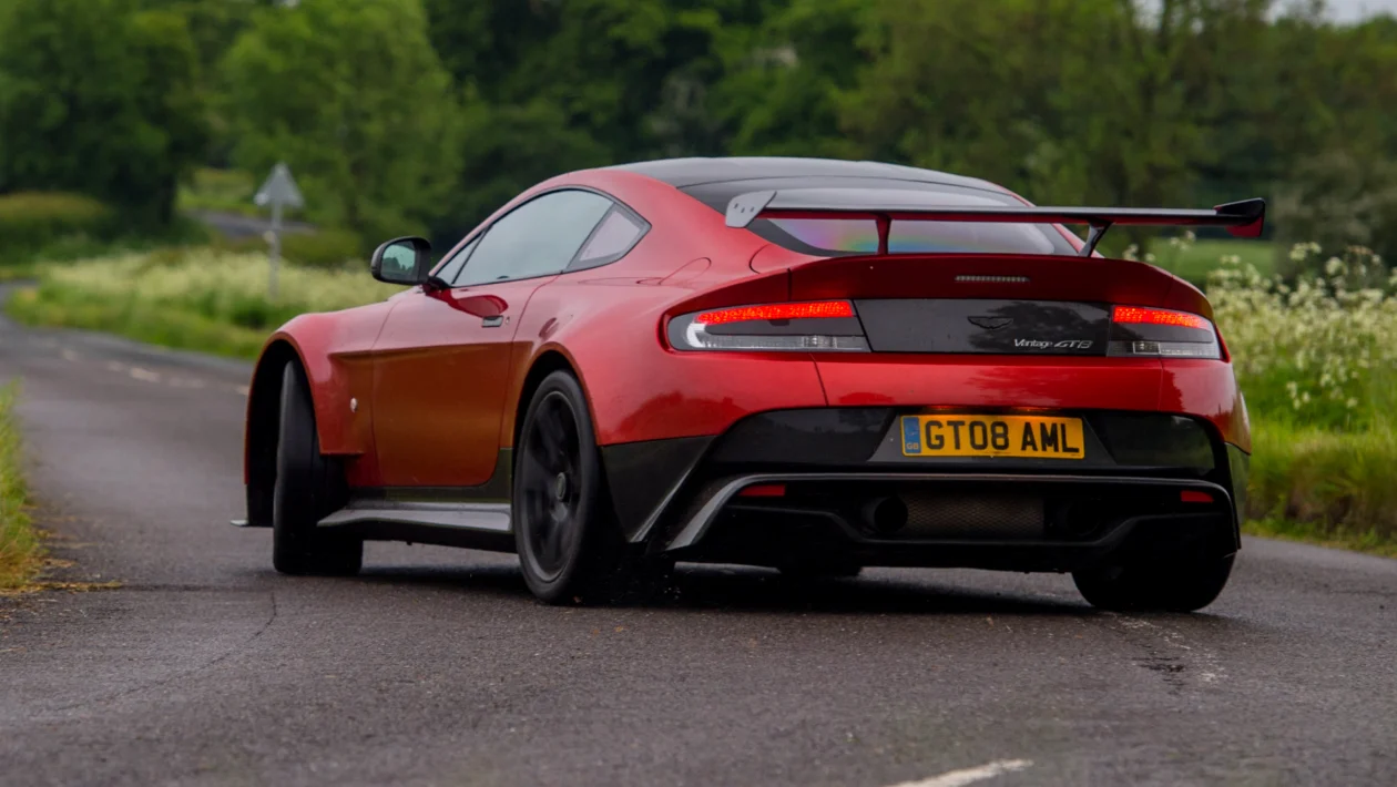 Vantage GT8