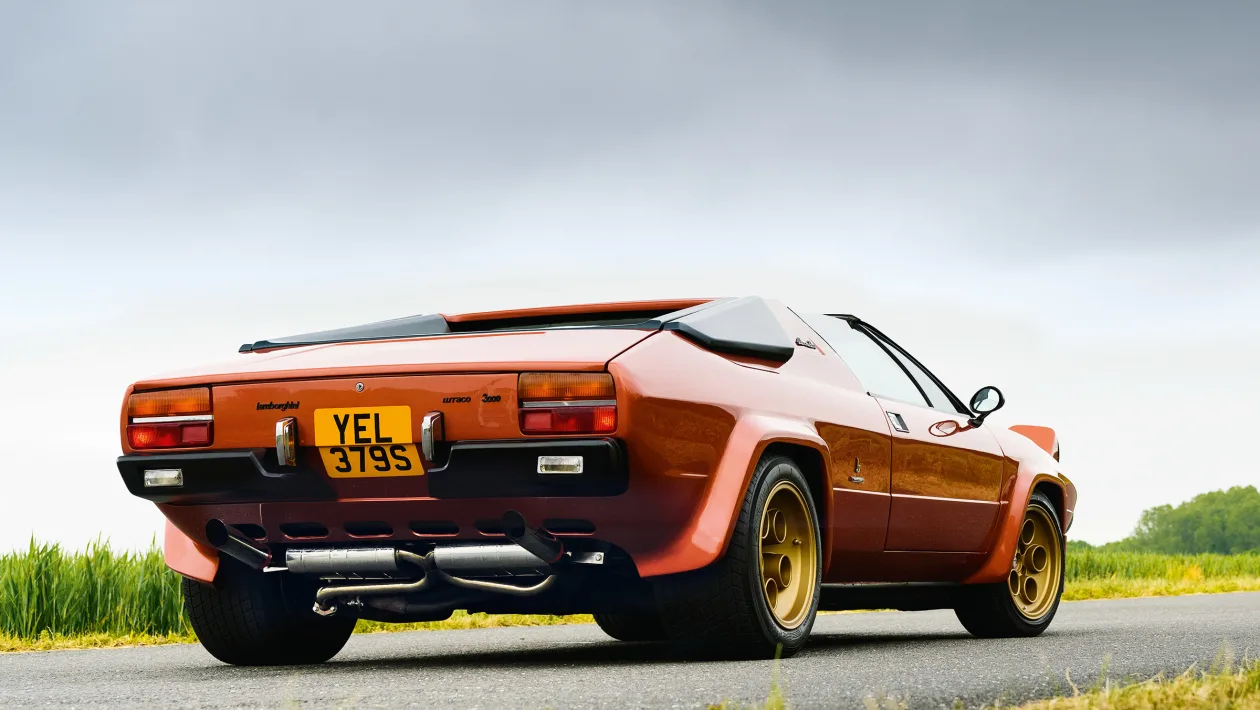 Lamborghini Silhouette - rear
