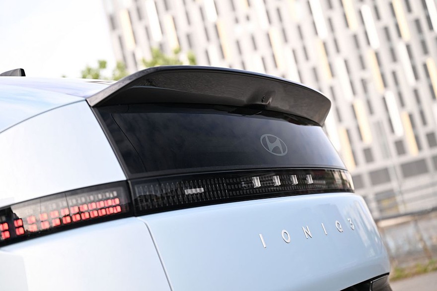 Стандартный Hyundai Ioniq 3