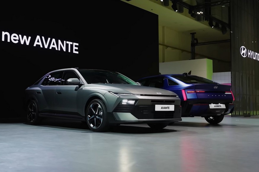 New generation Hyundai Elantra sedan with cool design shown live