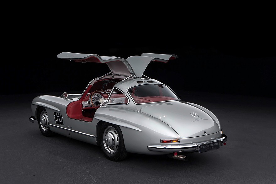 Mercedes-Benz 300 SL W198 (1954). Сделано около 1400 шт
