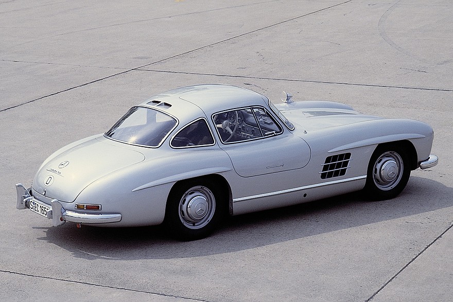Mercedes-Benz 300 SL W198 (1954). Сделано около 1400 шт