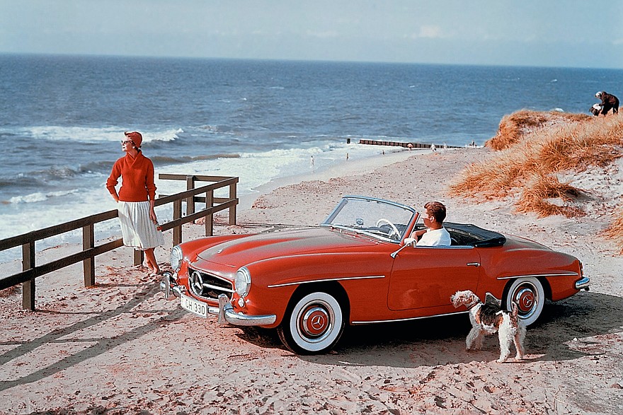 Mercedes-Benz 190 SL W121 (1954). До 1963 года было выпущено чуть менее 26 тысяч экземпляров
