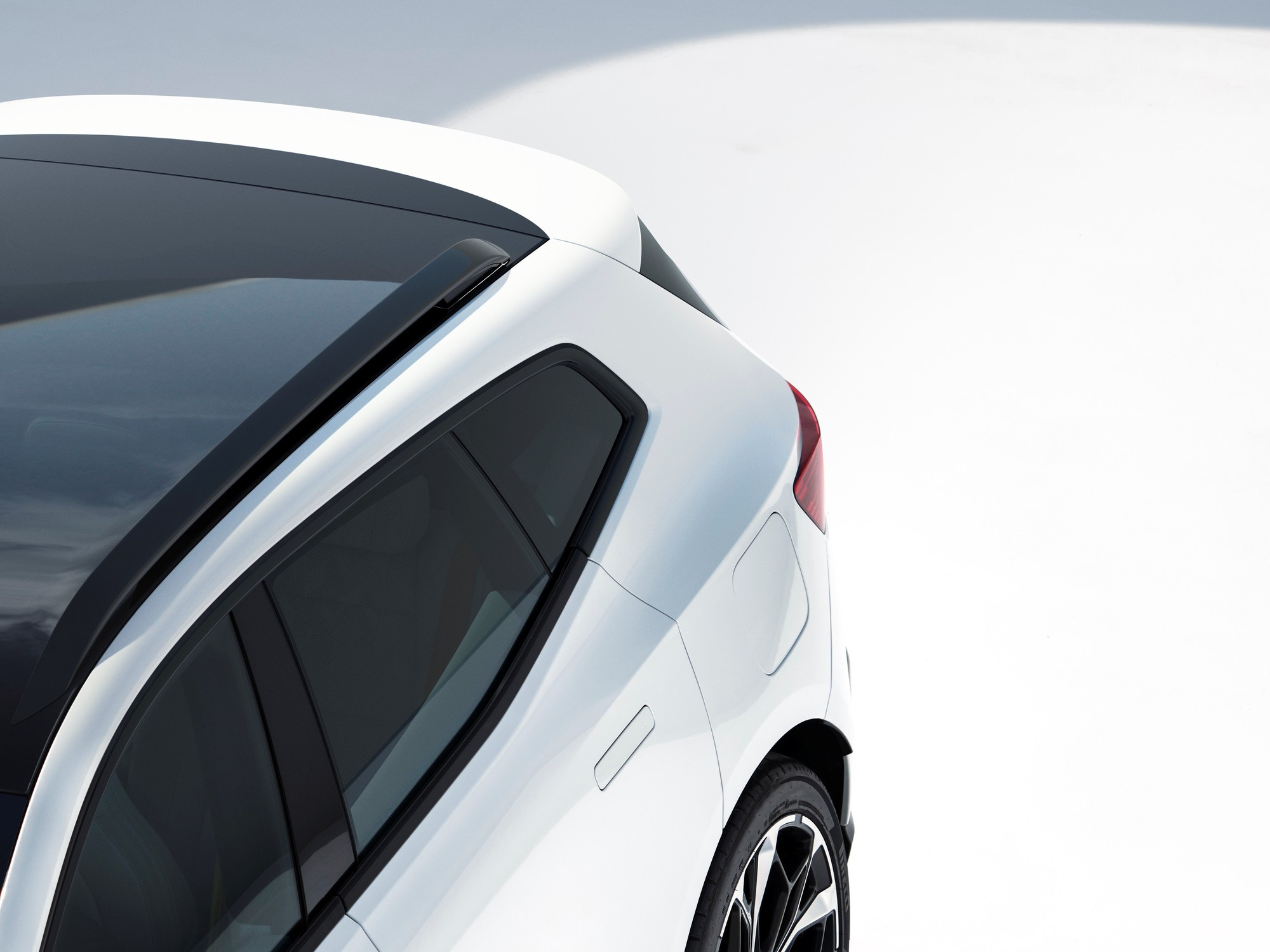 Polestar leaves the US and prepares for the premiere of the Polestar 4 SUV crossover for Europe