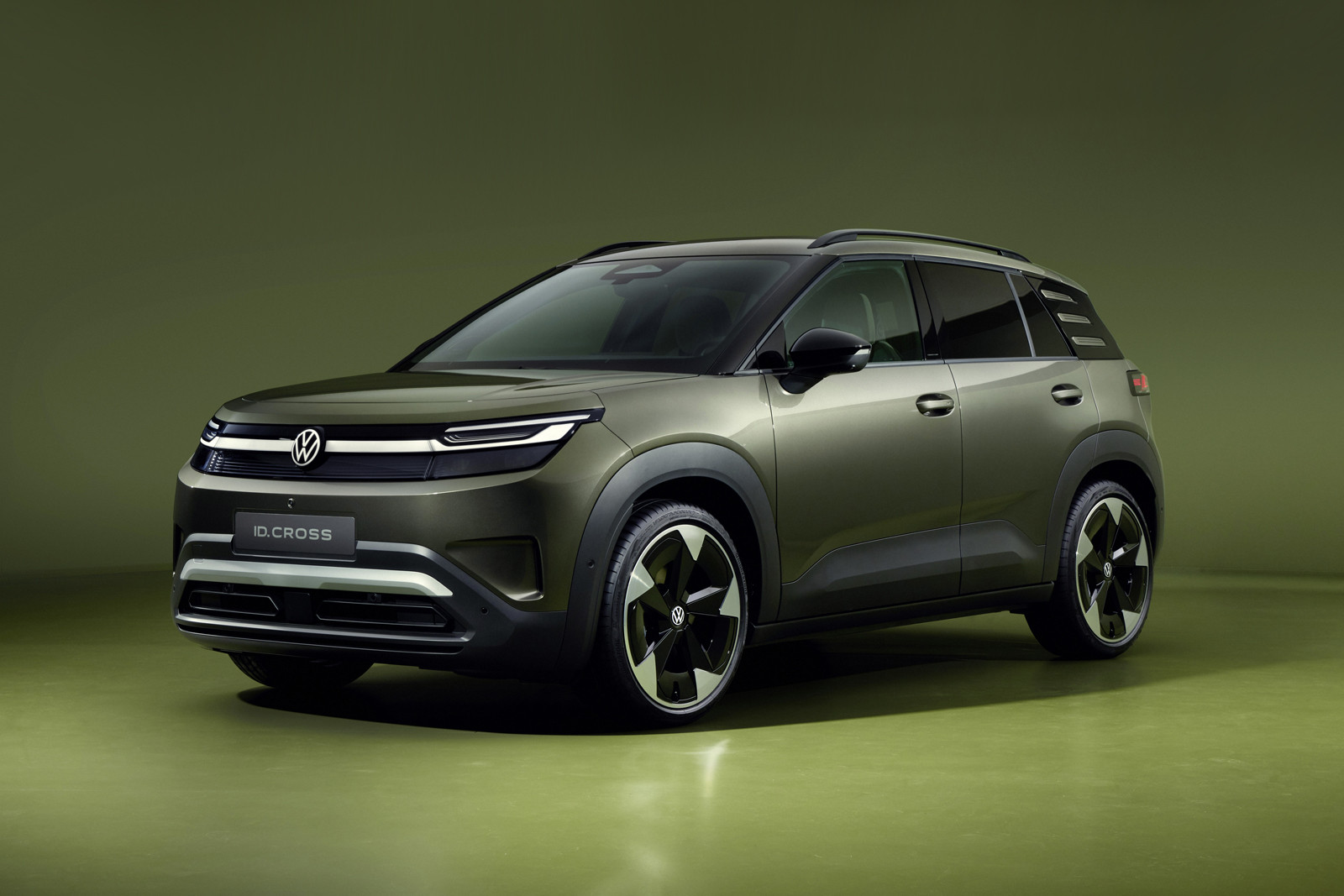 Declassified Volkswagen ID. Cross: technology and interior from ID. Polo, but its own exterior design