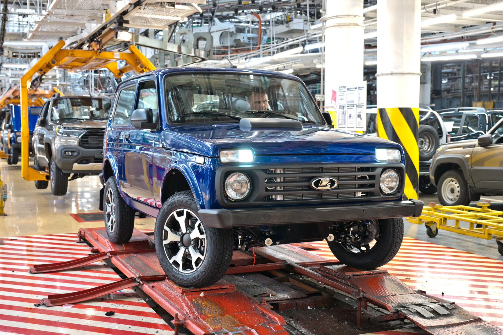 AVTOVAZ launches serial production of the updated Lada Niva Legend