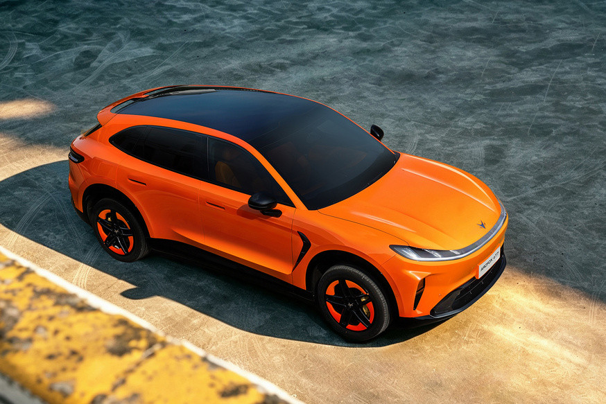 BAIC Announces Arcfox Alpha T7 Crossover: Sporty Image and Likely Affordable Price