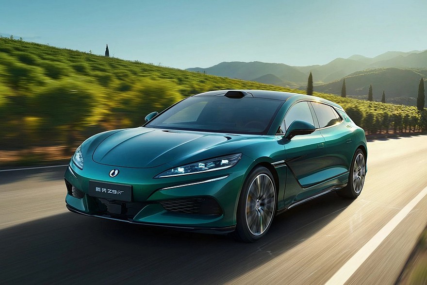 Обновленный хэтчбек Denza Z9 GT