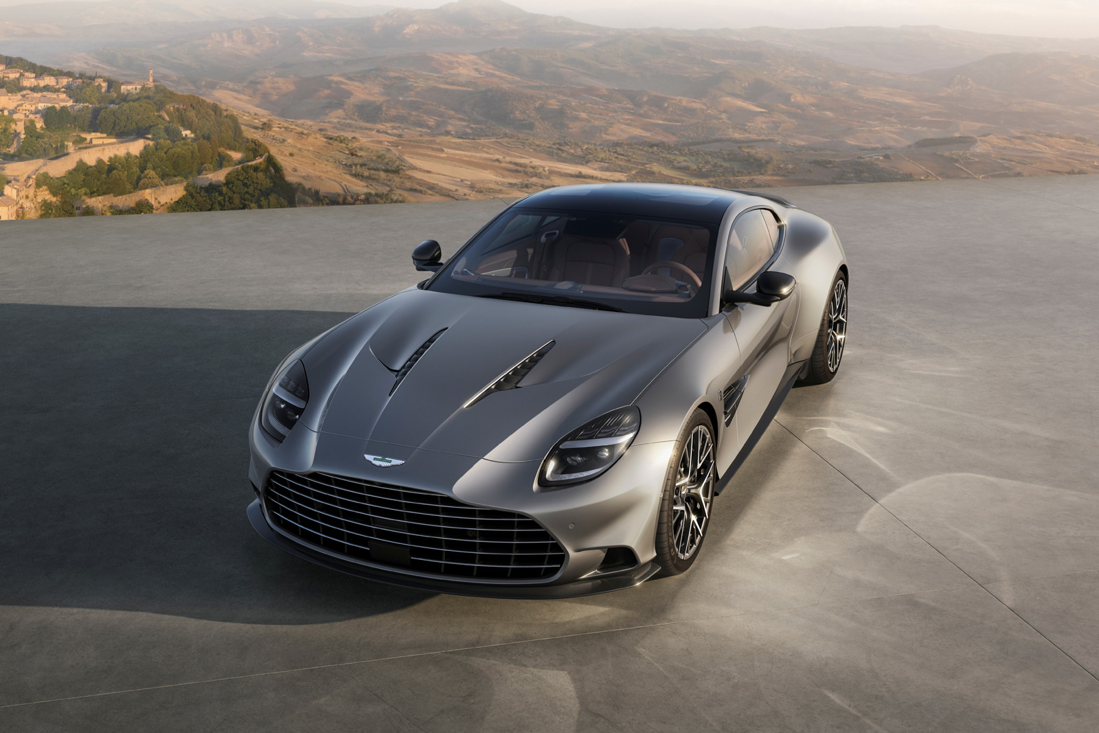 Aston Martin Vanquish Marks Quarter-Century Anniversary with Special Edition