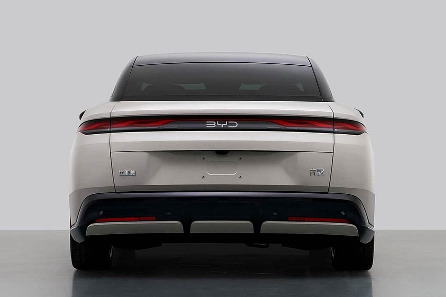 Новый BYD Dahan на сертификационных снимках